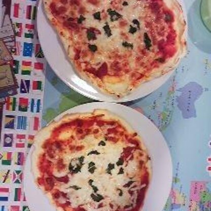 子どもたちがまた形作ってくれました～！バジル摘んでマルゲリータピザにして食べました！